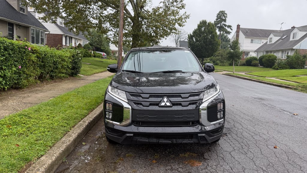 Used 2024 Mitsubishi Outlander Sport LE AWD/4WD image 3