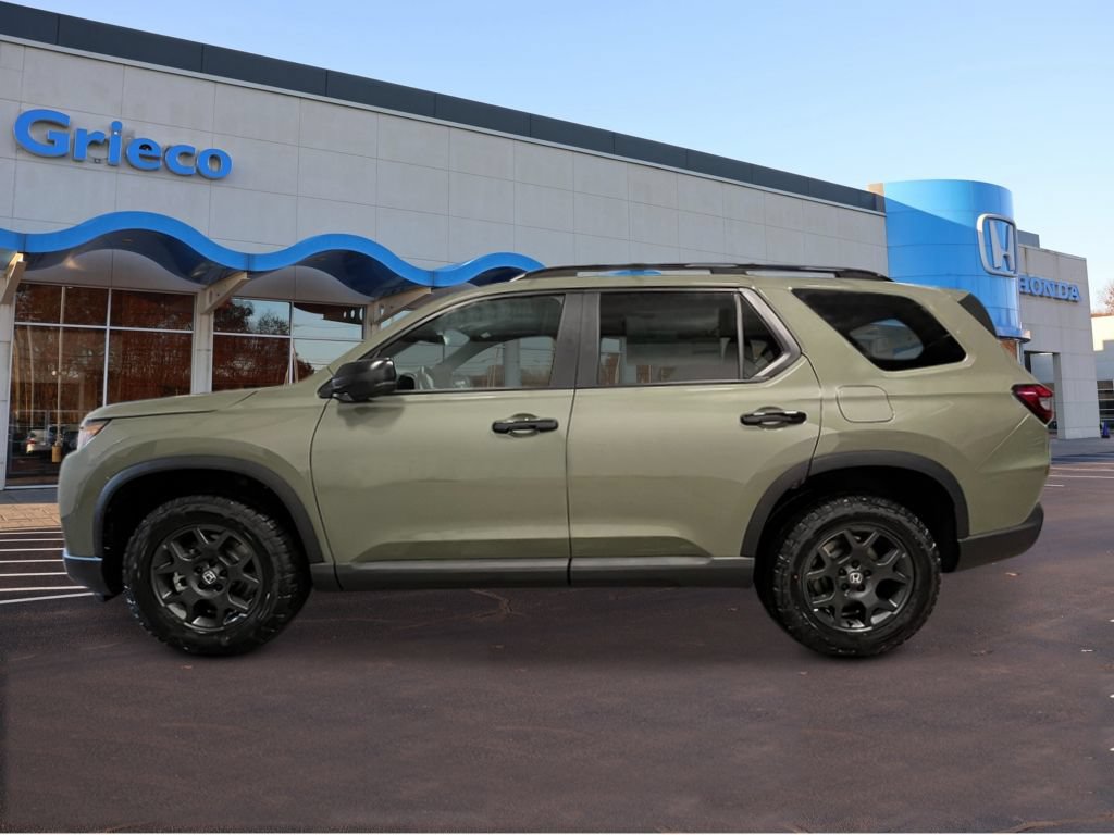 New 2026 Honda Pilot TrailSport image 2