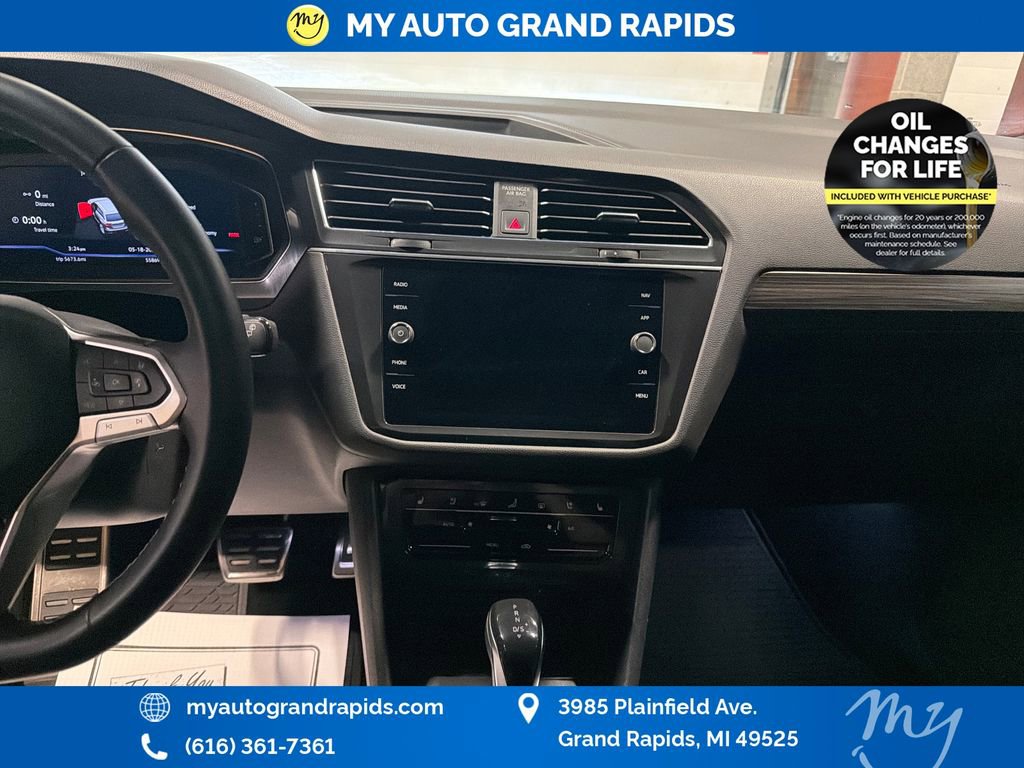 Used 2023 Volkswagen Tiguan SEL R-Line AWD/4WD image 20