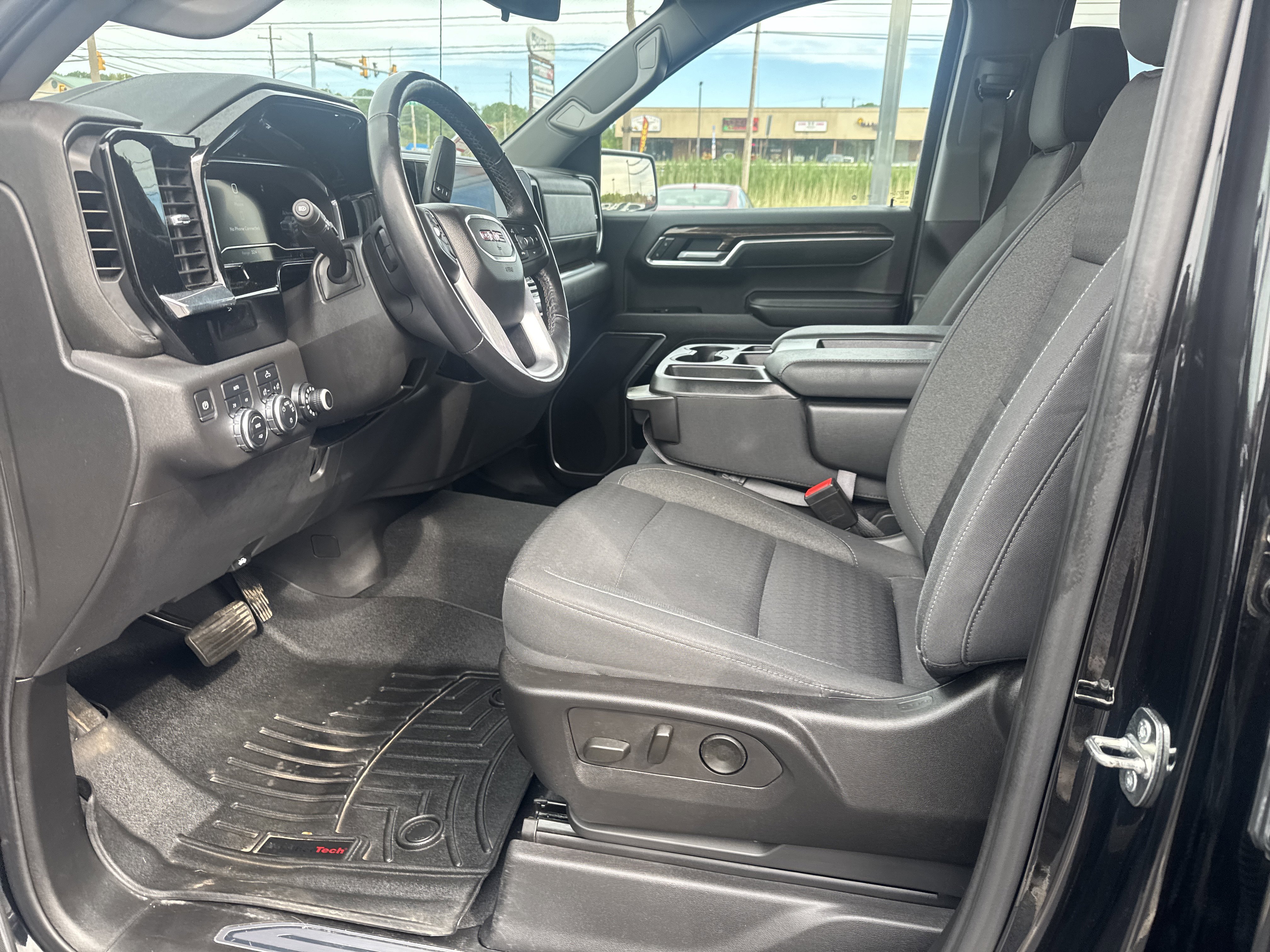 Used 2022 GMC Sierra 1500 SLE AWD/4WD image 12