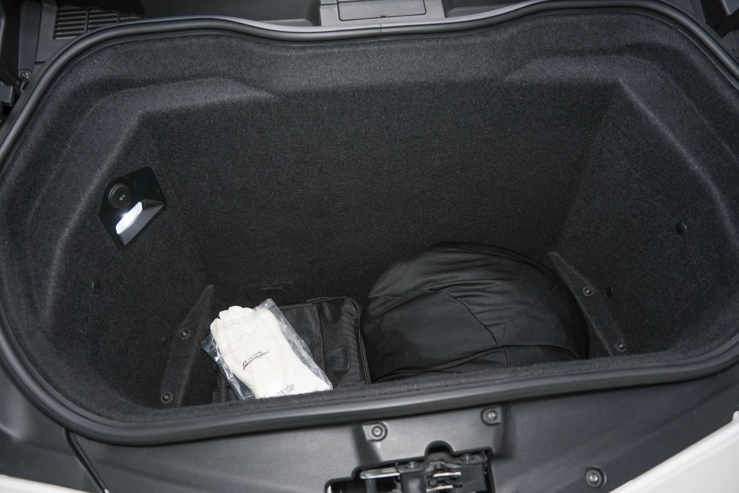 Used 2017 Lamborghini Aventador S image 54