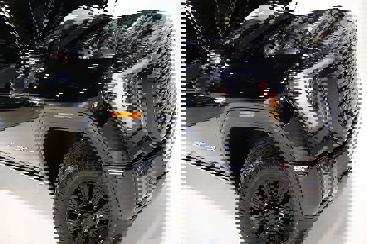 Used 2024 GMC Sierra 3500 Denali Ultimate image 88