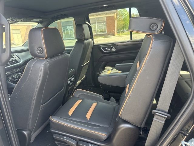 Used 2024 GMC Yukon AT4 w/ AT4 Premium Plus Package image 9