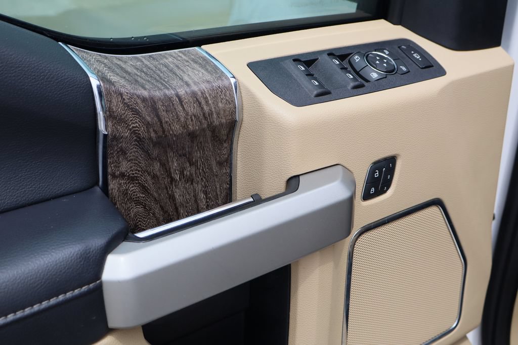 Used 2019 Ford F250 Lariat w/ Lariat Ultimate Package RWD image 20