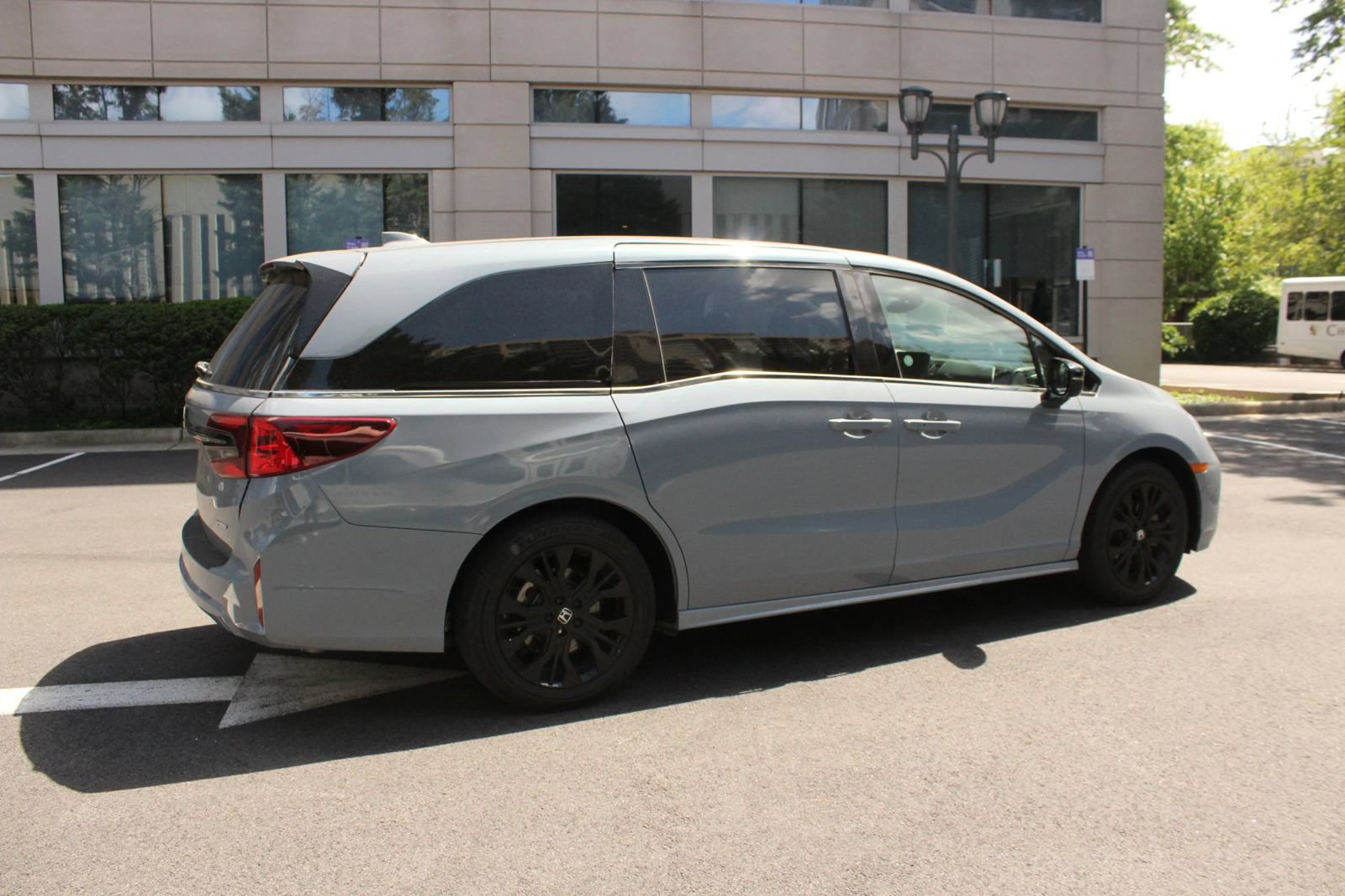 Used 2025 Honda Odyssey Sport-L image 7
