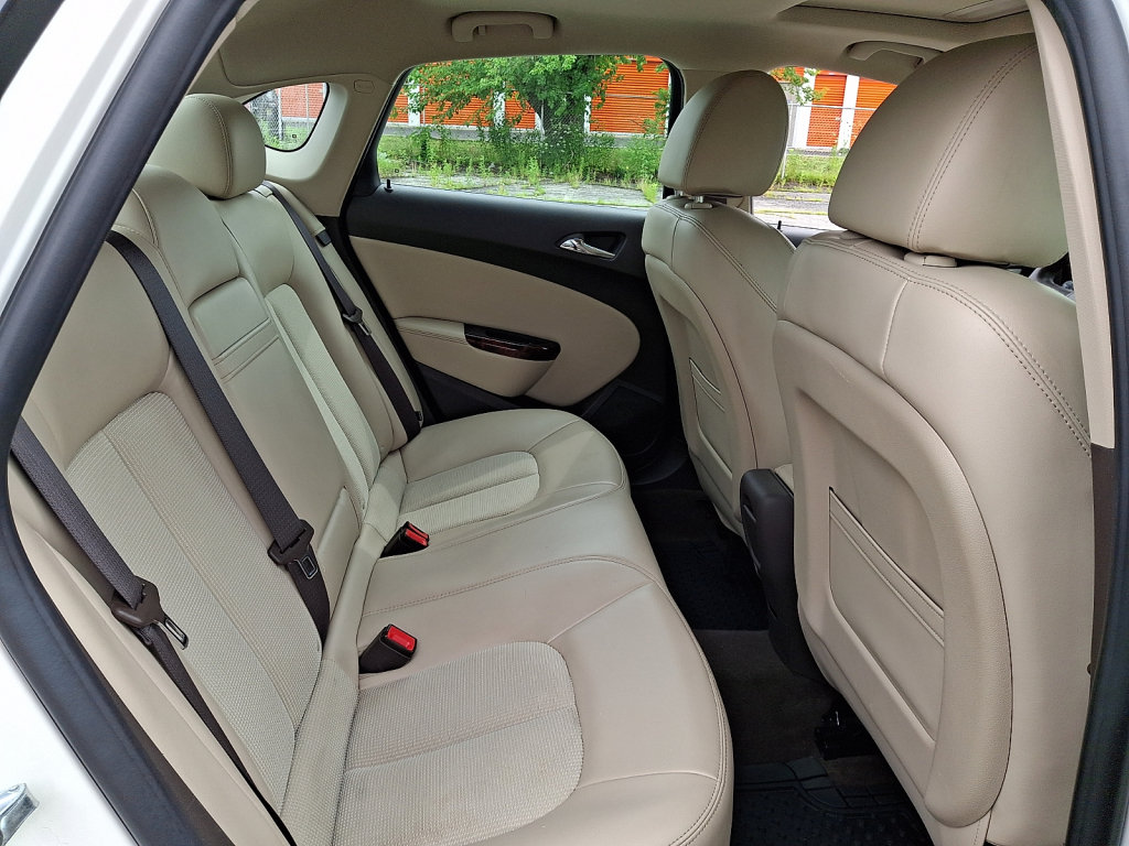Used 2014 Buick Verano Convenience FWD image 15