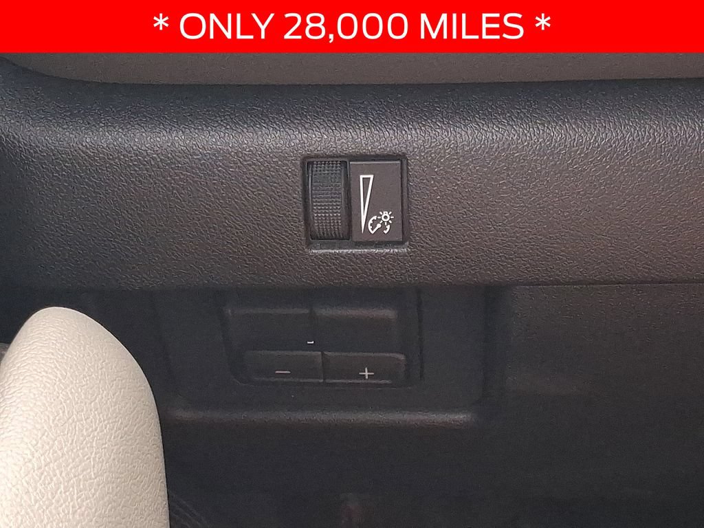 Used 2024 Chevrolet Colorado ZR2 w/ Technology Package AWD/4WD image 23