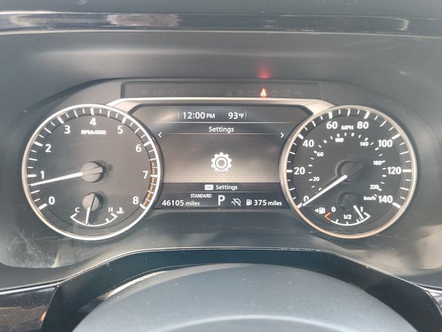 Used 2025 Nissan Pathfinder SV FWD image 16