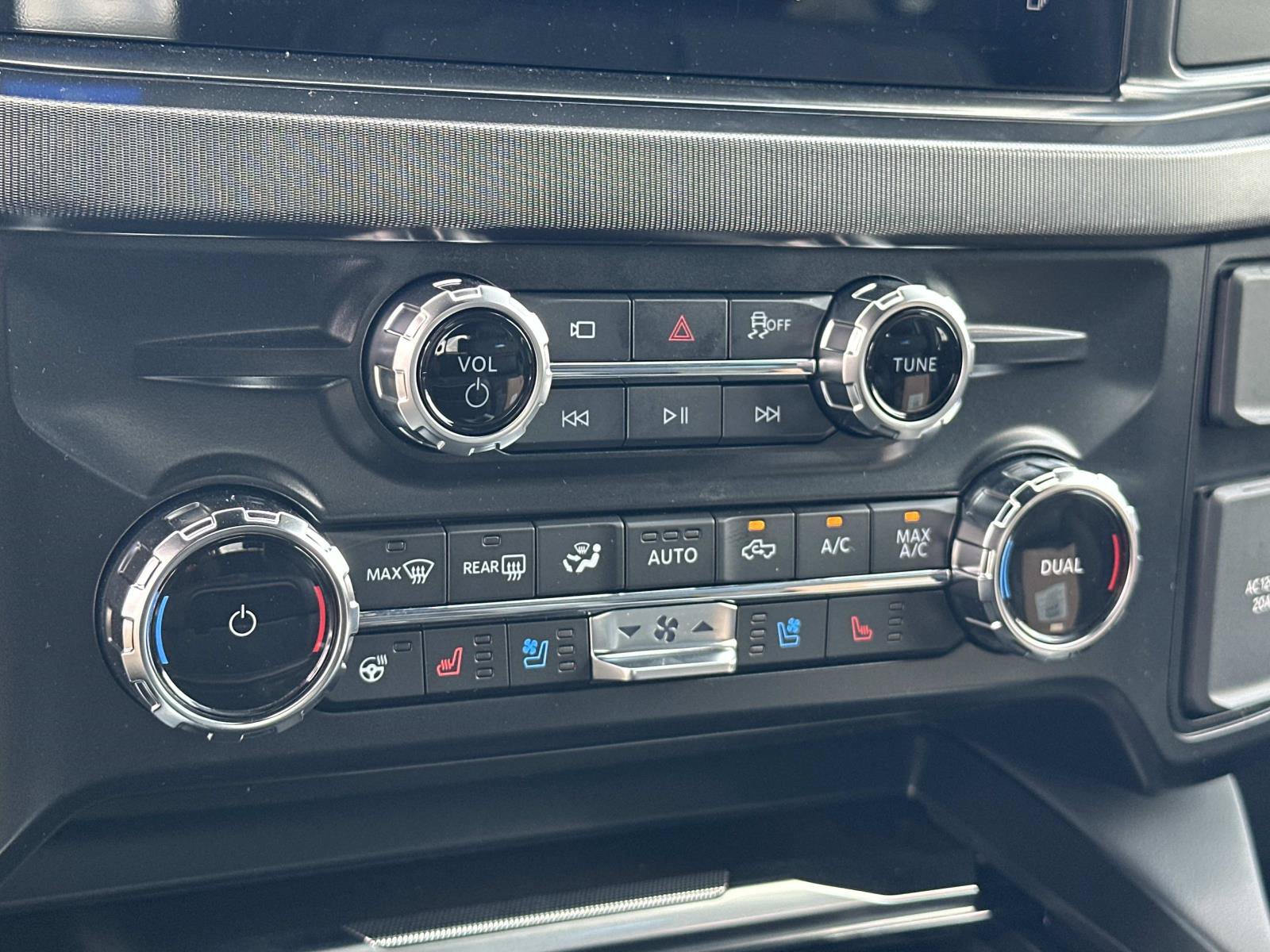 New 2026 Ford F350 Platinum AWD/4WD image 21