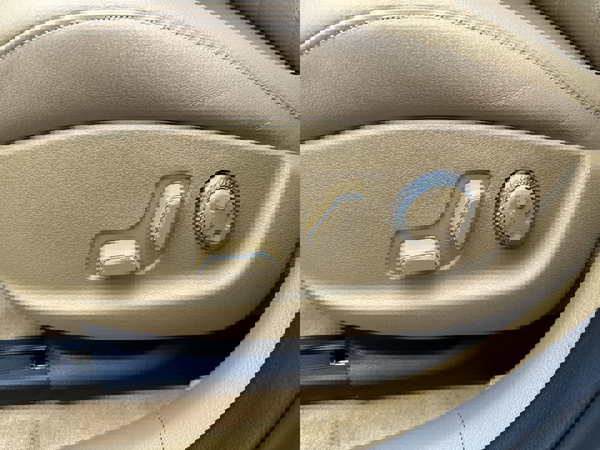 Certified 2025 Genesis G80 2.5T Advanced image 12