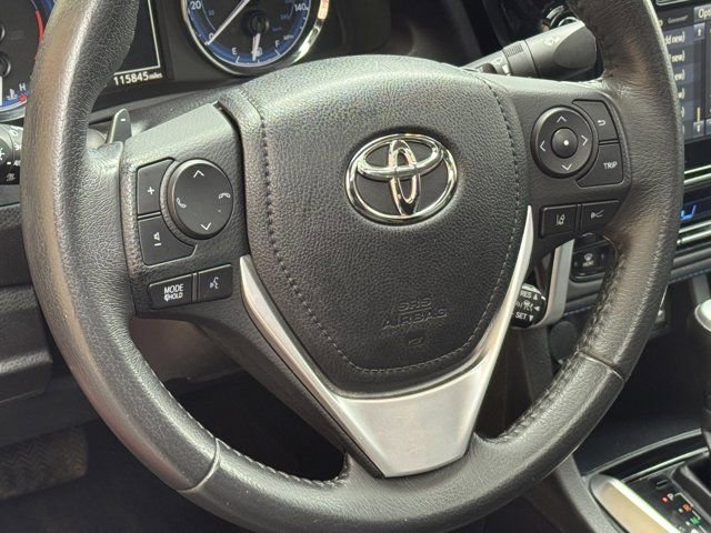 Used 2018 Toyota Corolla XSE image 31
