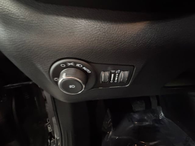 Used 2023 Jeep Compass Limited AWD/4WD image 22