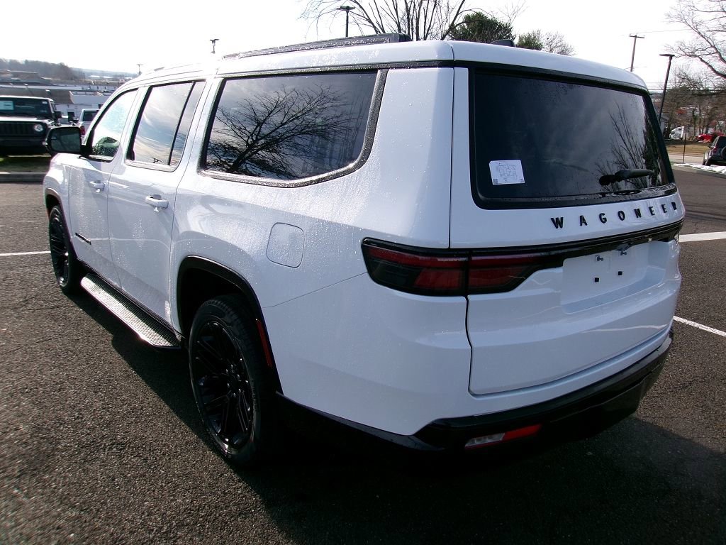 New 2025 Jeep Wagoneer L Series II w/ Premium Group I image 4
