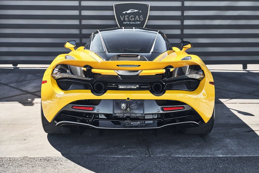Used 2019 McLaren 720S RWD image 23