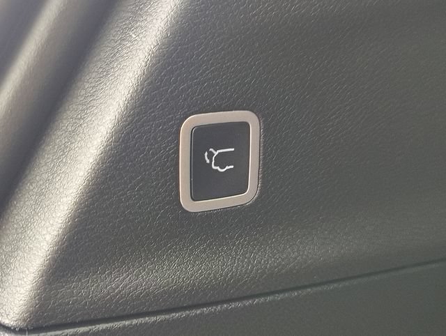 New 2026 Chrysler Pacifica Select w/ S Appearance Package FWD image 35