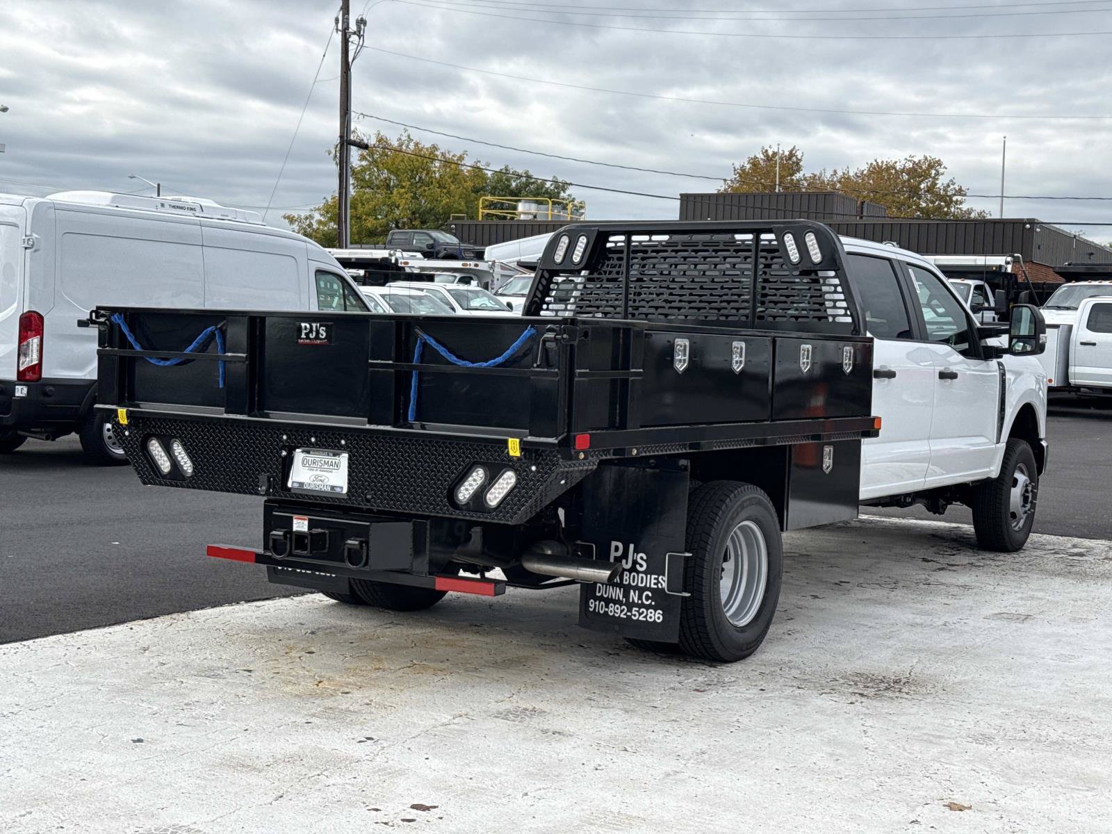 New 2026 Ford F350 XL w/ XL Chrome Package AWD/4WD image 3