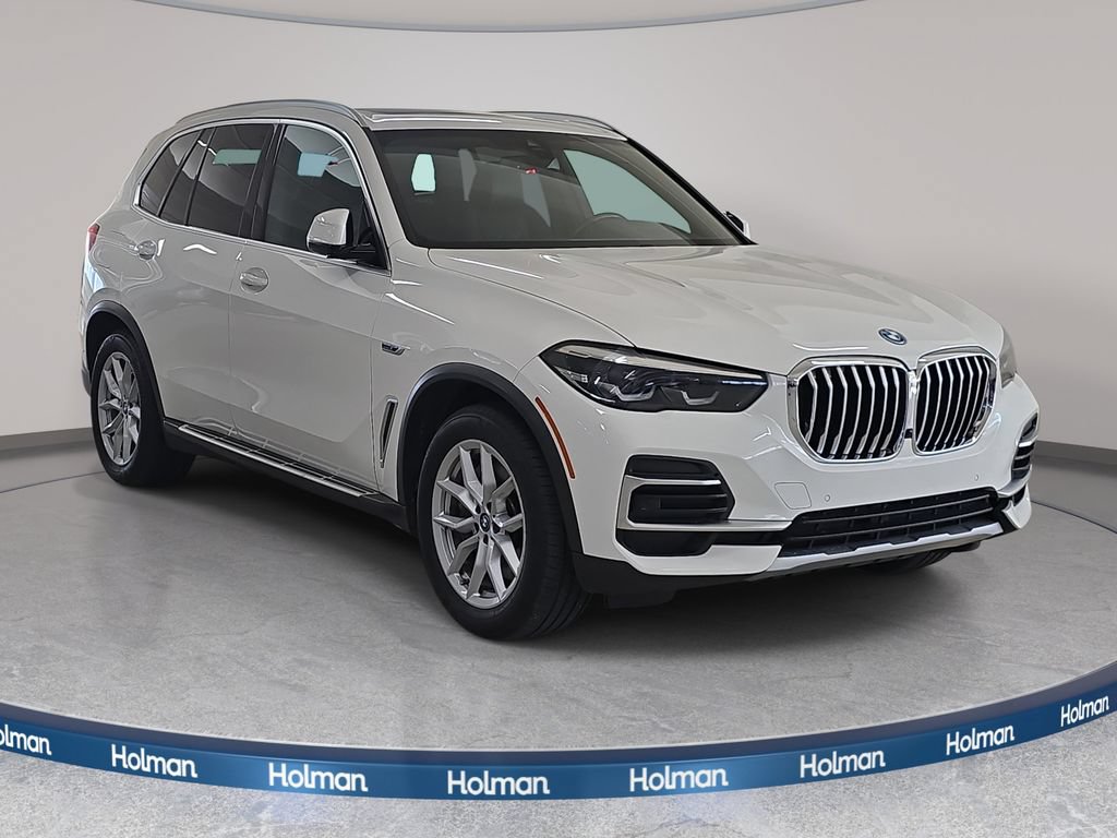 Certified 2023 BMW X5 xDrive45e AWD/4WD image 3