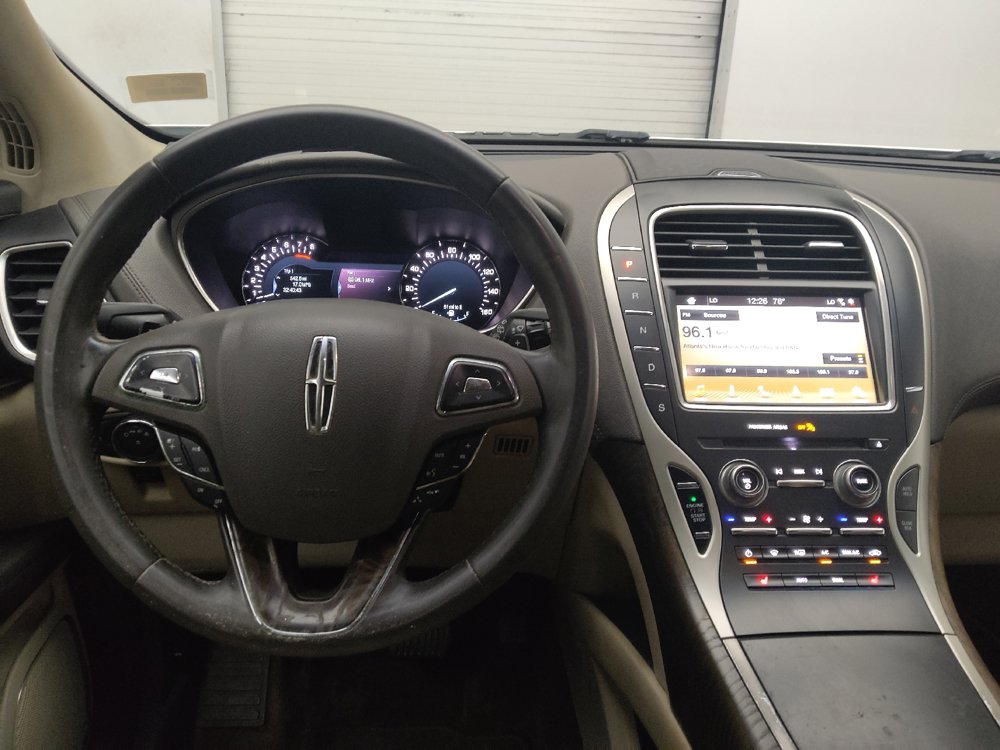 Used 2017 Lincoln MKX Select w/ Select Plus Package FWD image 22