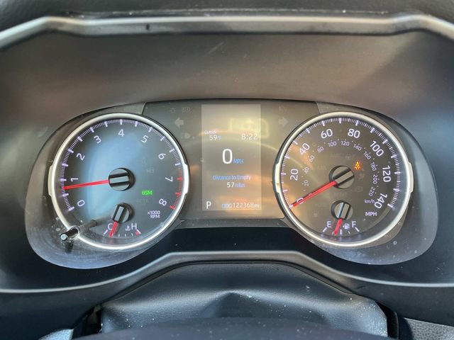 Used 2020 Toyota RAV4 XLE Premium image 38