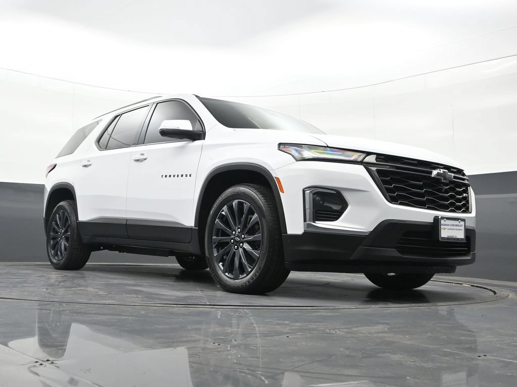 Used 2022 Chevrolet Traverse RS FWD image 38