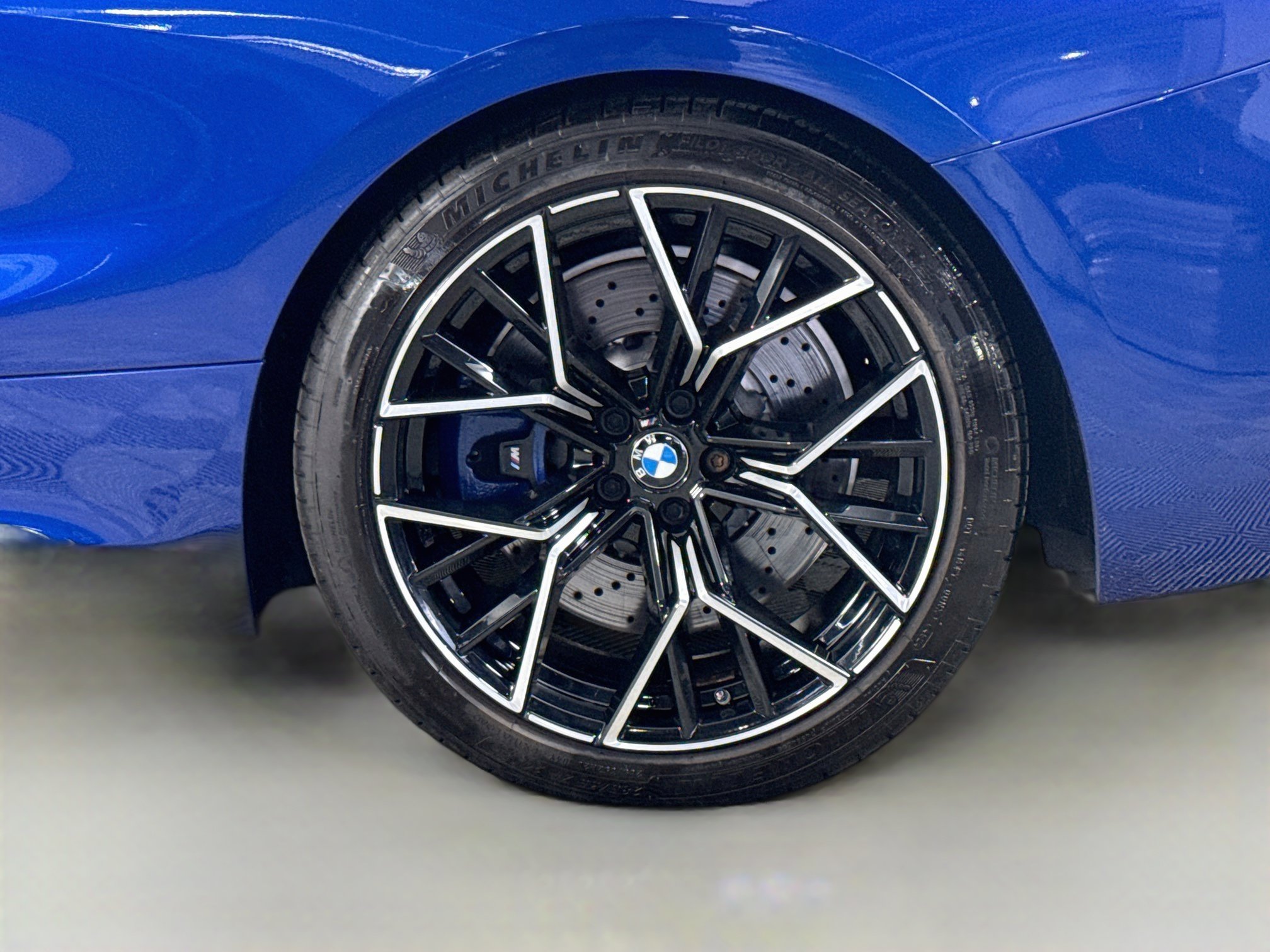 Used 2023 BMW M8 Competition w/ M Carbon Exterior Package AWD/4WD image 35