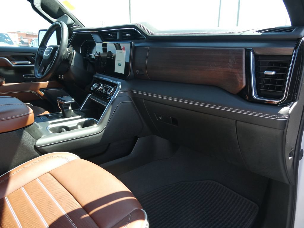 Certified 2024 GMC Sierra 1500 Denali Ultimate AWD/4WD image 15
