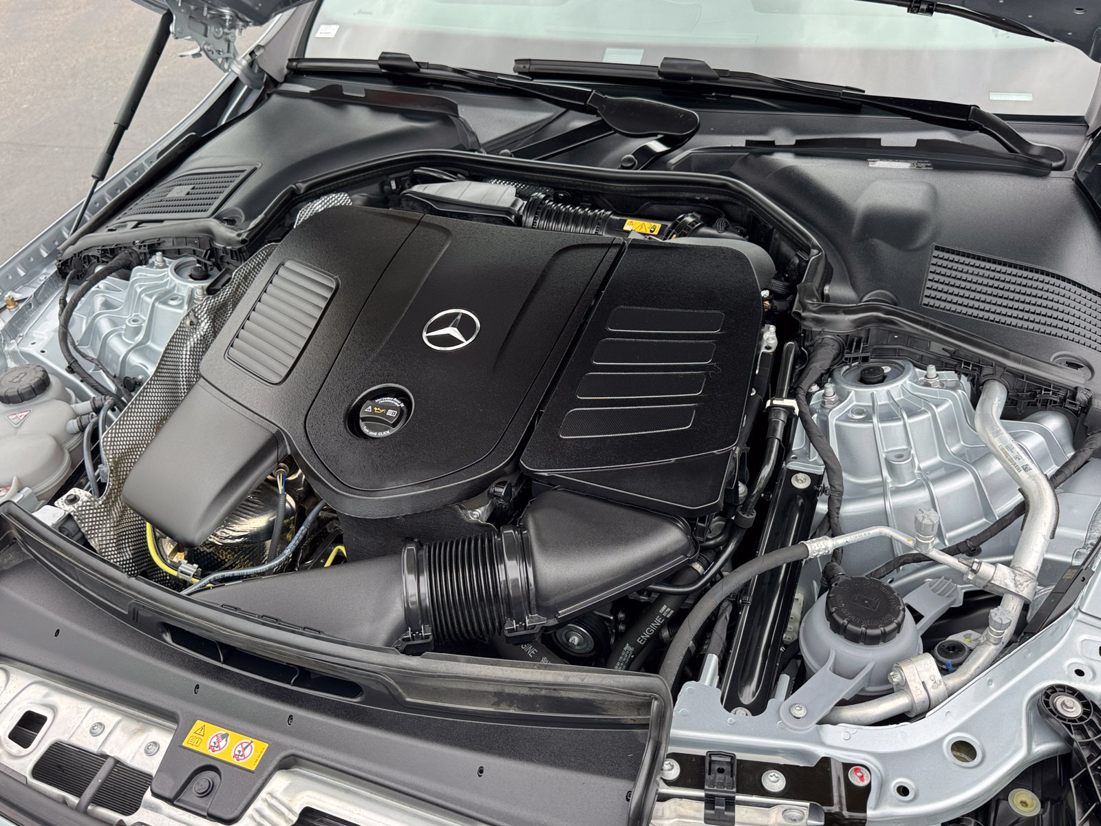 Used 2025 Mercedes-Benz C 300 Sedan image 6