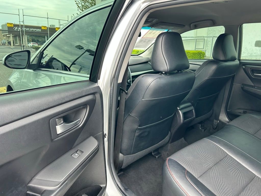 Certified 2016 Toyota Camry SE FWD image 11