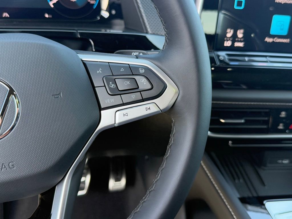 New 2026 Volkswagen Atlas Cross Sport SEL R-Line image 12