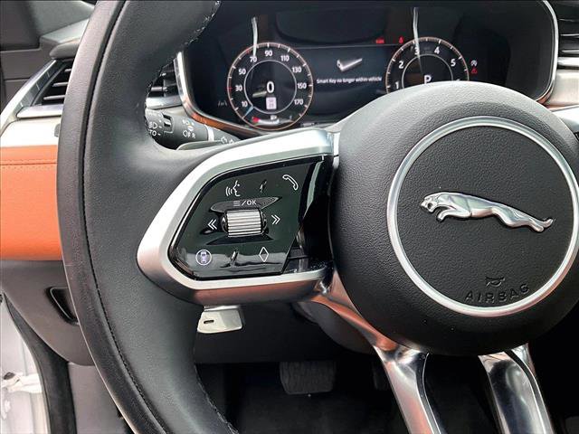Used 2025 Jaguar F-PACE R-Dynamic S image 18
