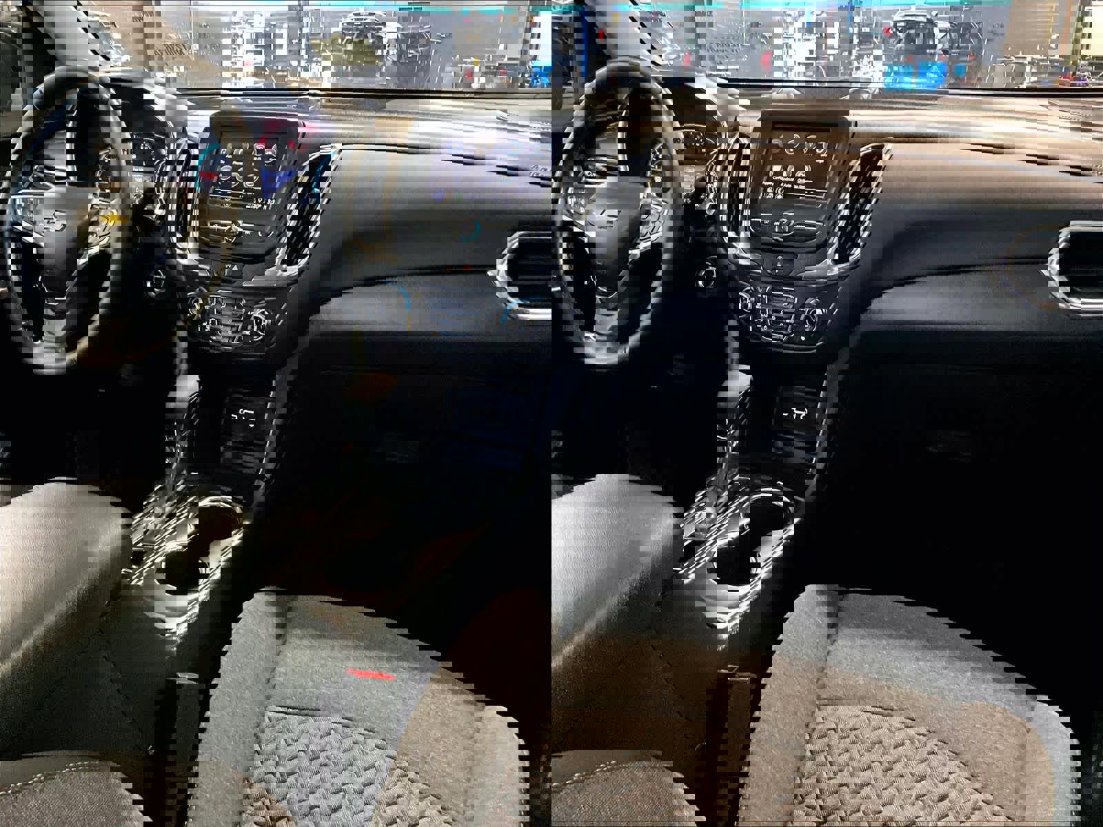 Used 2023 Chevrolet Equinox LT image 13