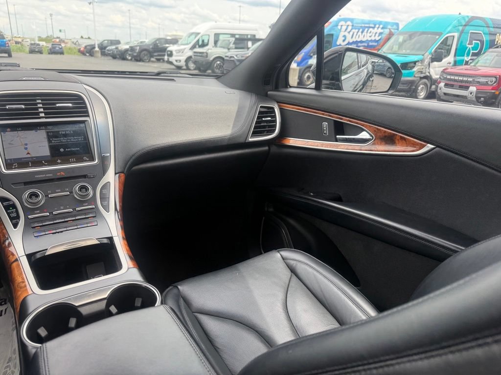 Used 2018 Lincoln MKX Reserve FWD image 37