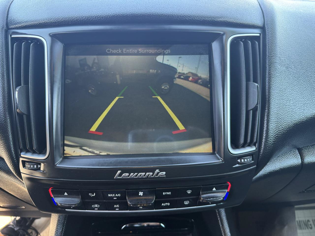 Used 2018 Maserati Levante AWD/4WD image 23