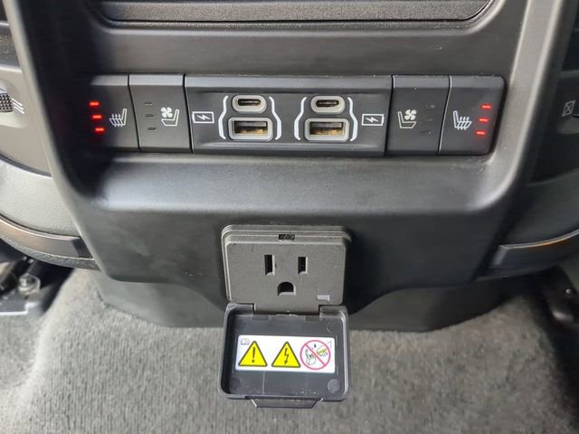 Used 2021 RAM 1500 Limited w/ Night Edition image 16