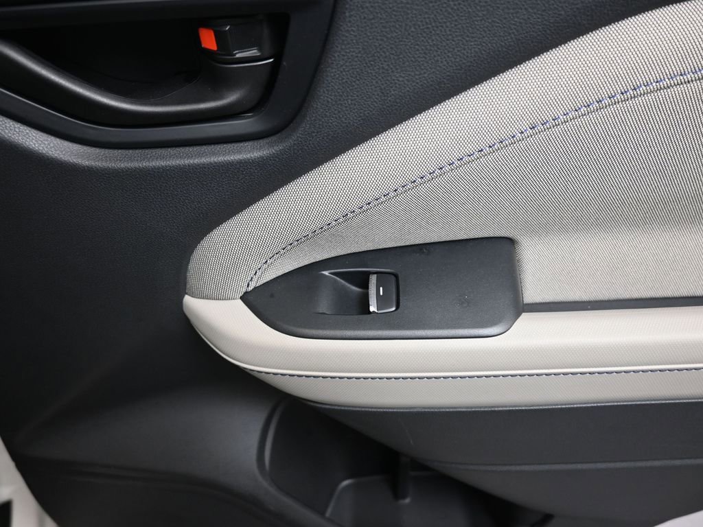 Certified 2025 Subaru Forester Premium image 15