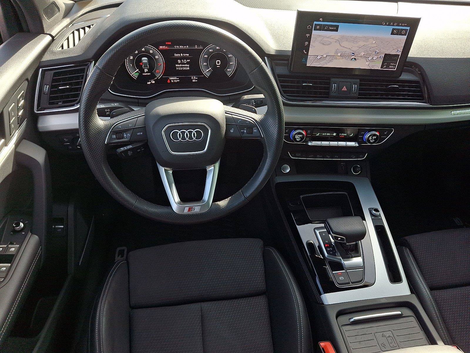 Used 2024 Audi Q5 e Prestige AWD/4WD image 11