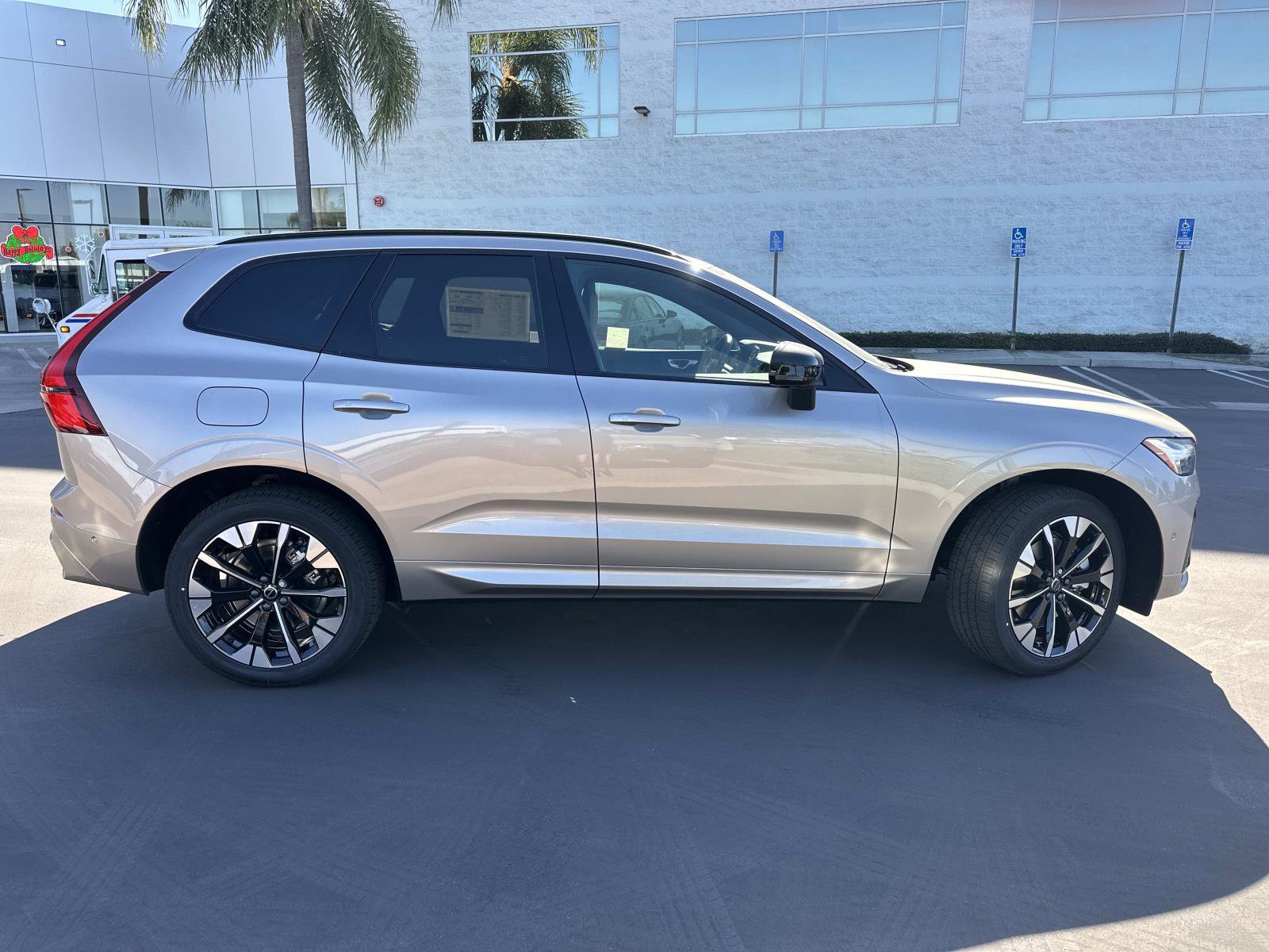 New 2026 Volvo XC60 T8 Plus w/ Protection Package Premier AWD/4WD image 3