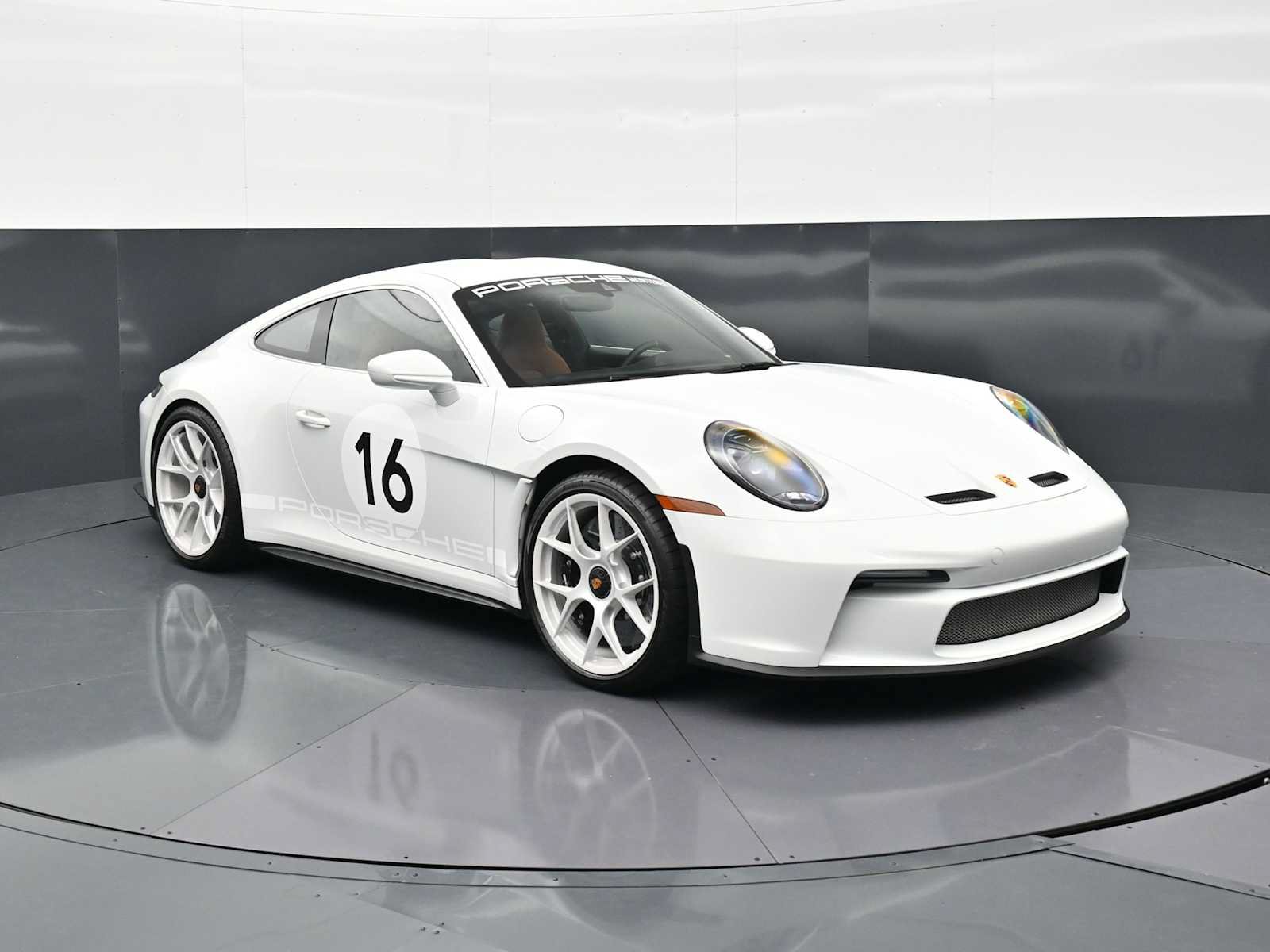 Certified 2024 Porsche 911 GT3 RS RWD image 36