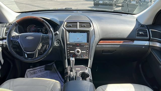 Used 2017 Ford Explorer Platinum AWD/4WD image 24