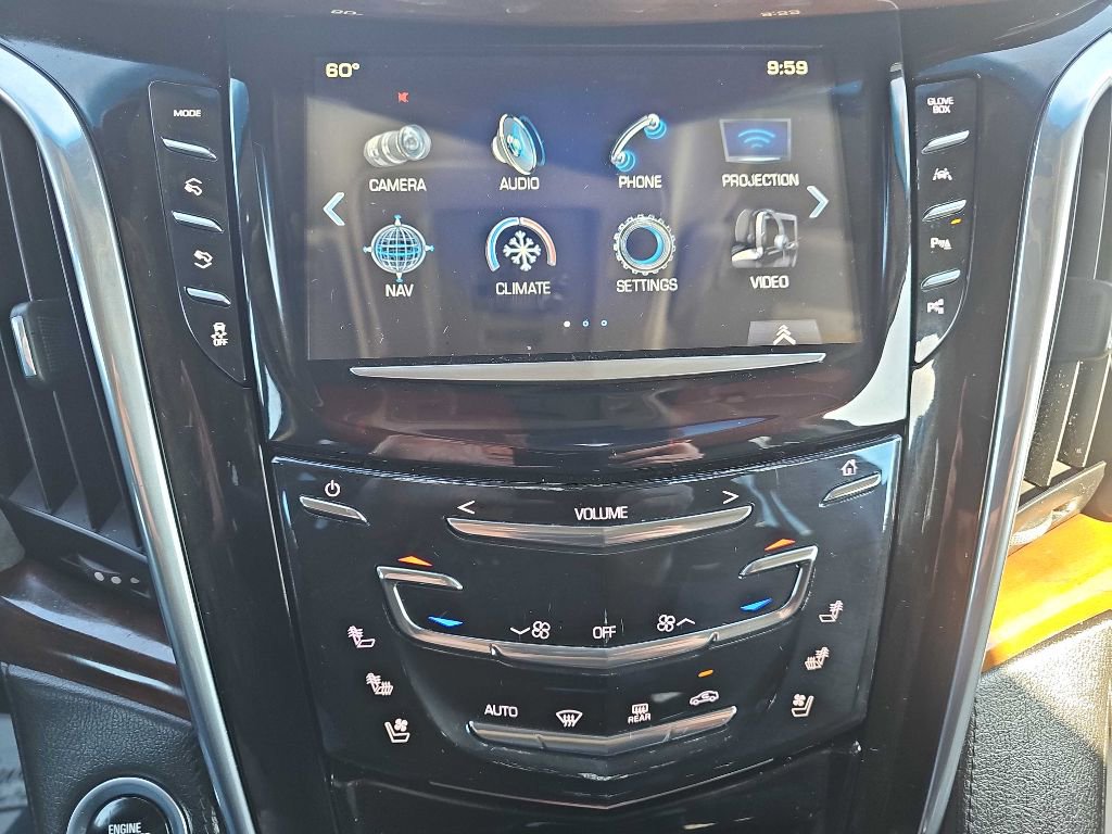 Used 2017 Cadillac Escalade ESV Luxury image 22