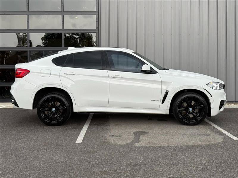 Used 2019 BMW X6 xDrive50i w/ M Sport Package AWD/4WD image 4