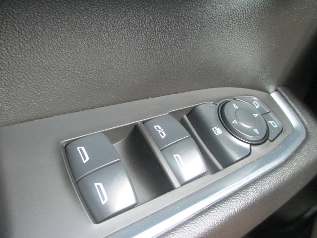 Used 2025 Chevrolet Silverado 1500 LT AWD/4WD image 26
