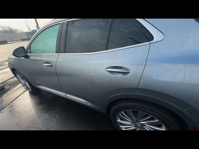 Certified 2025 Buick Envision Avenir image 6