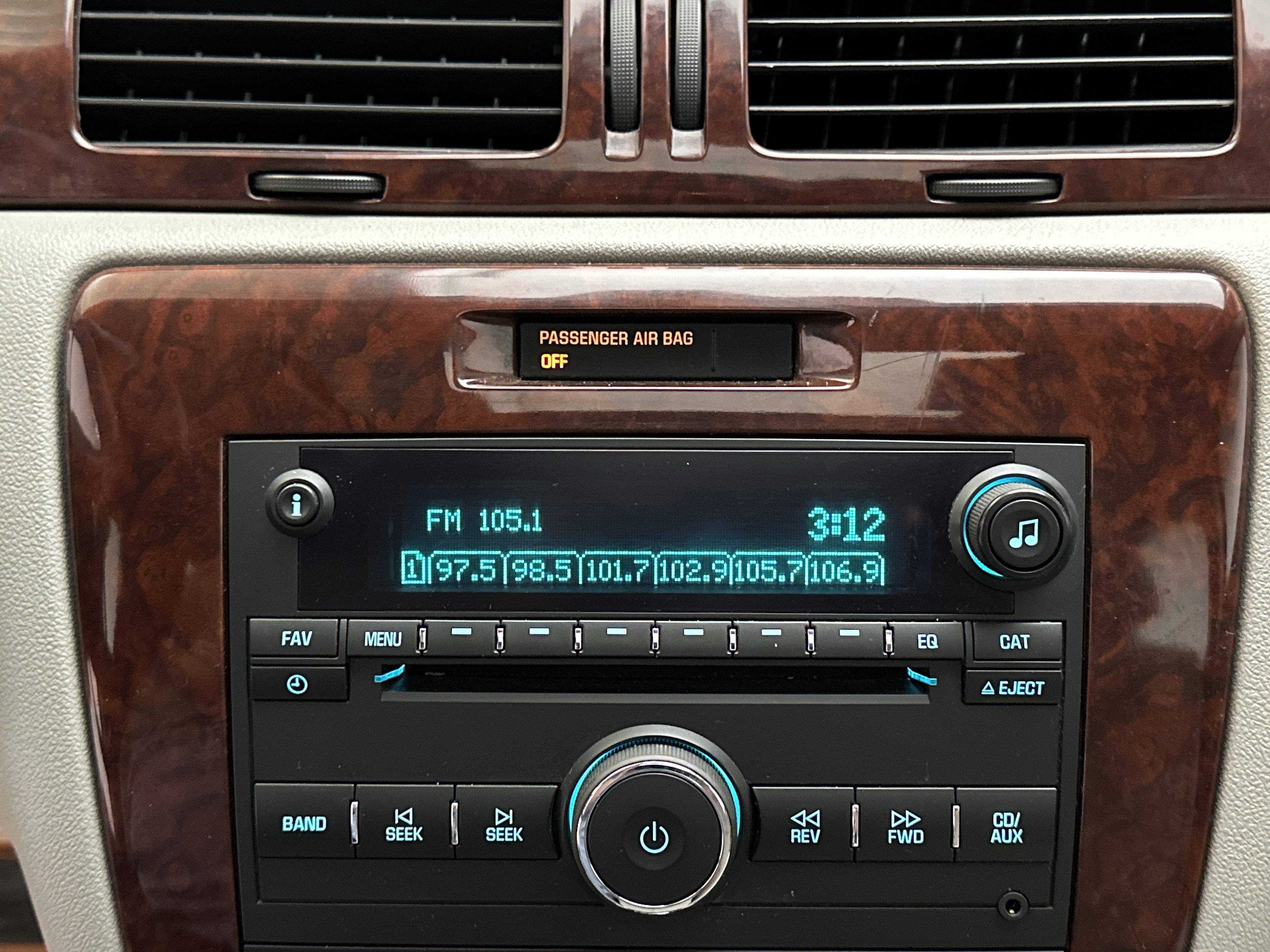 Used 2008 Chevrolet Impala LTZ FWD image 27