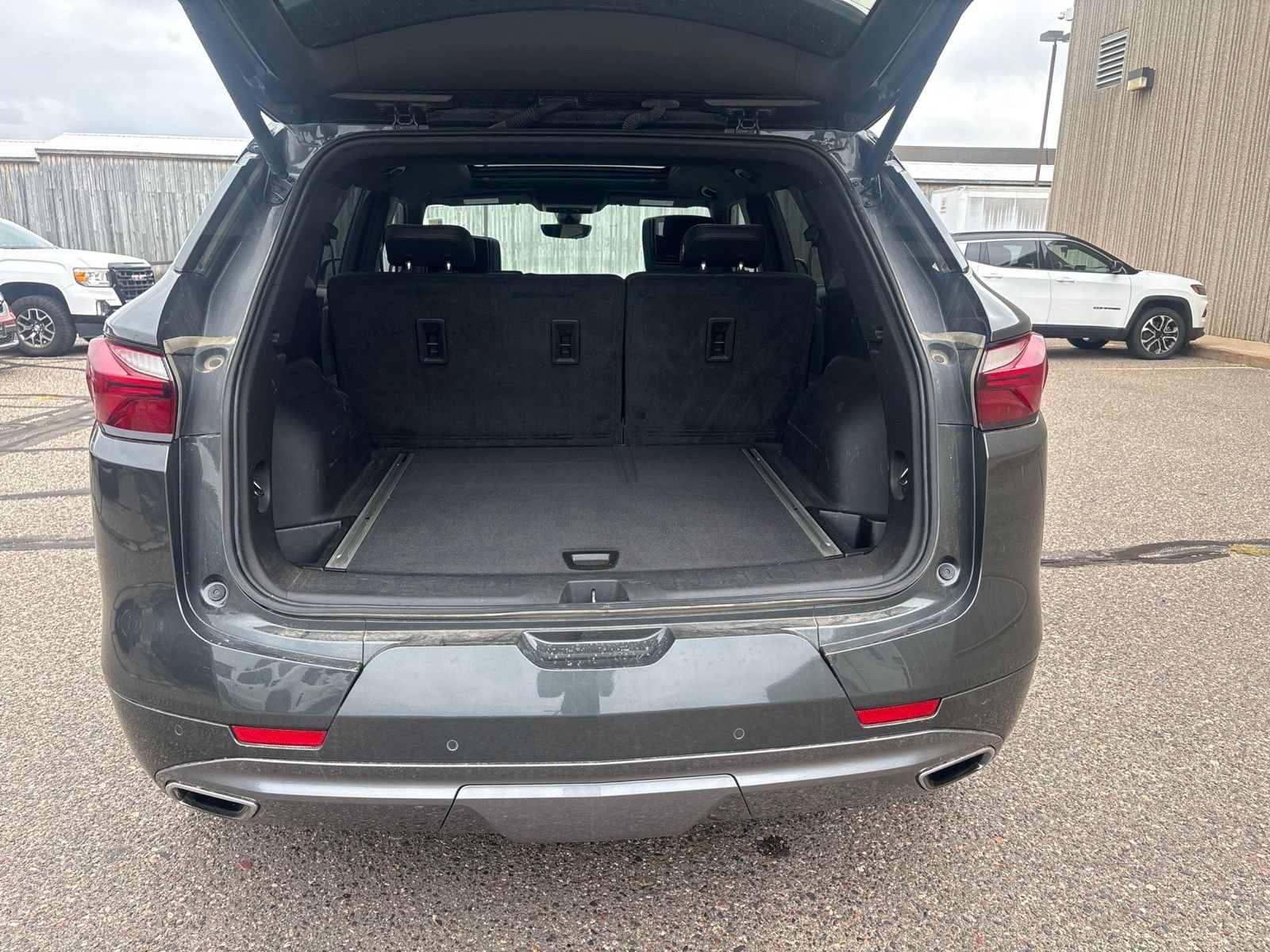 Used 2020 Chevrolet Blazer Premier AWD/4WD image 8