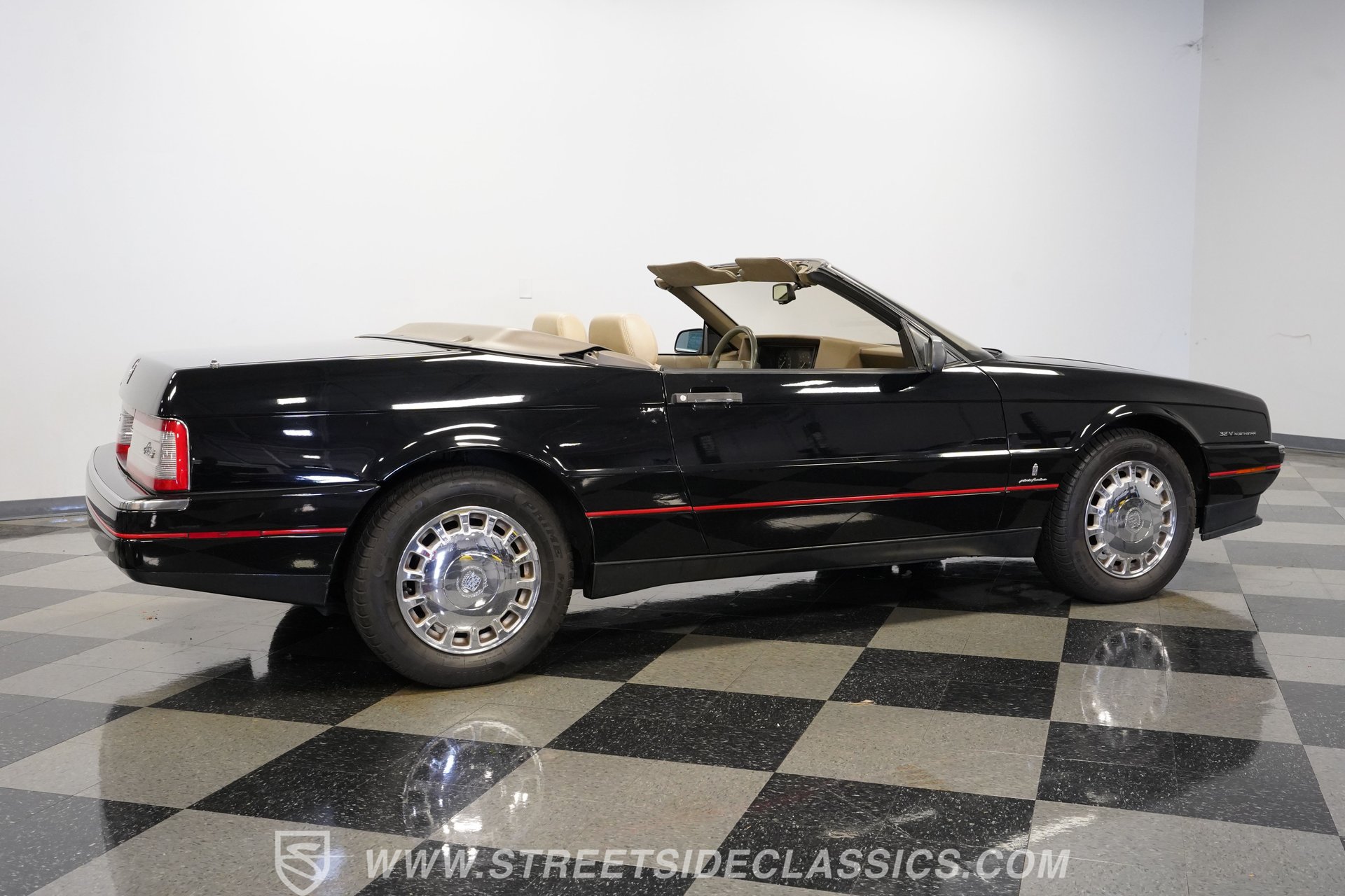 Used 1993 Cadillac Allante FWD image 14