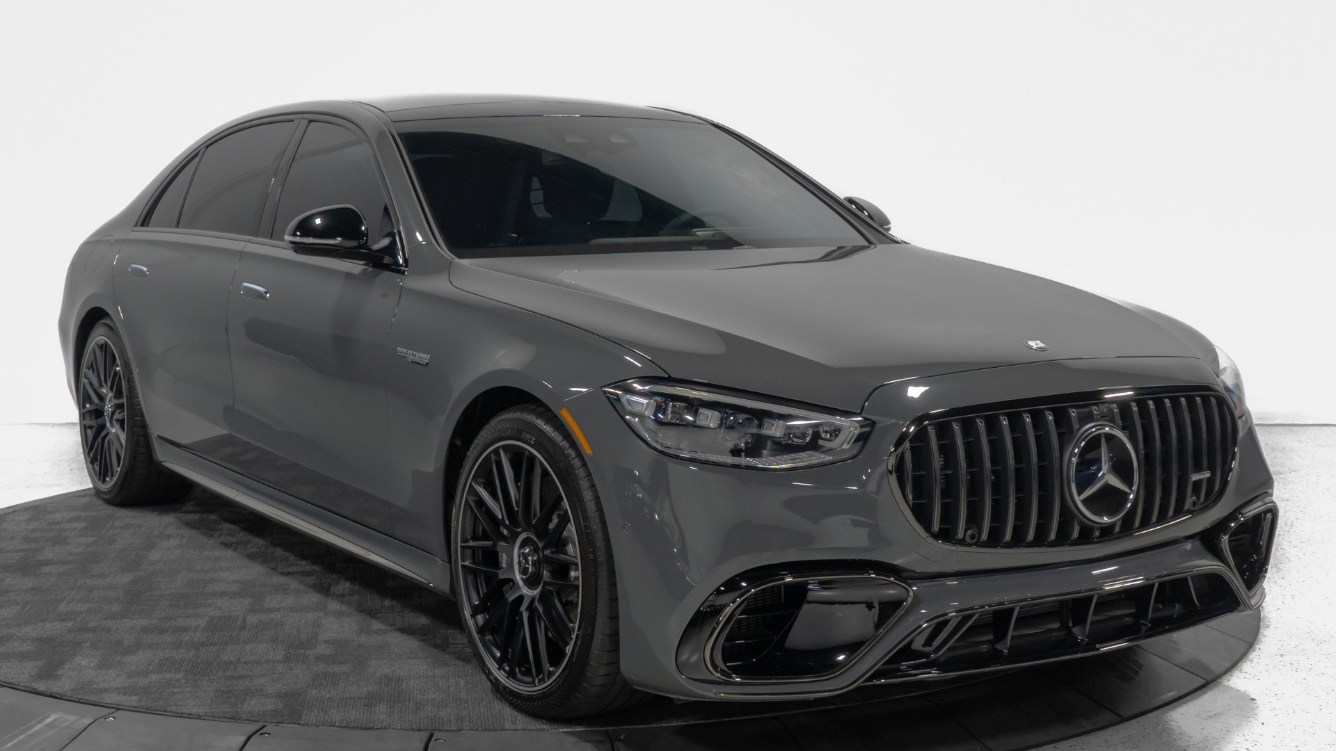 Used 2025 Mercedes-Benz S 63 AMG S image 12