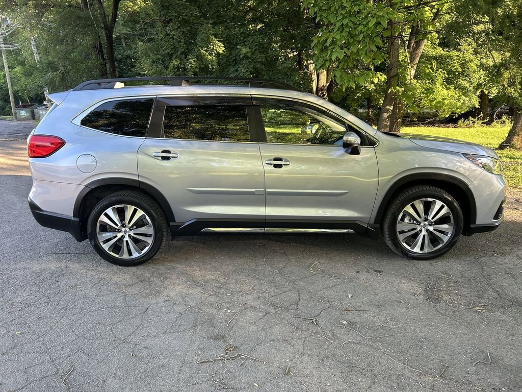 Certified 2022 Subaru Ascent Limited w/ Technology Package AWD/4WD image 9