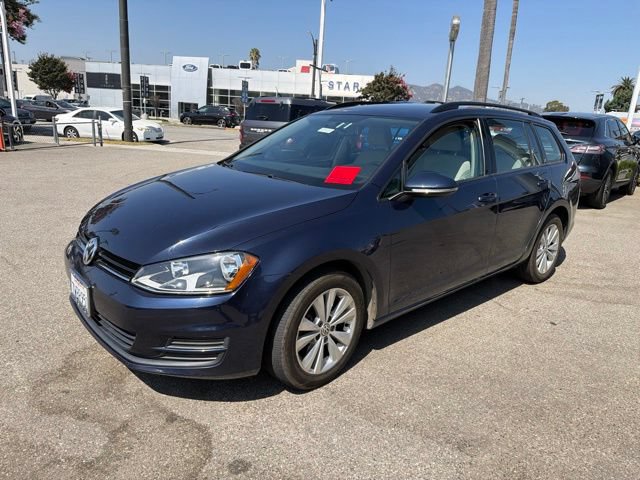 Used 2017 Volkswagen Golf S AWD/4WD image 3
