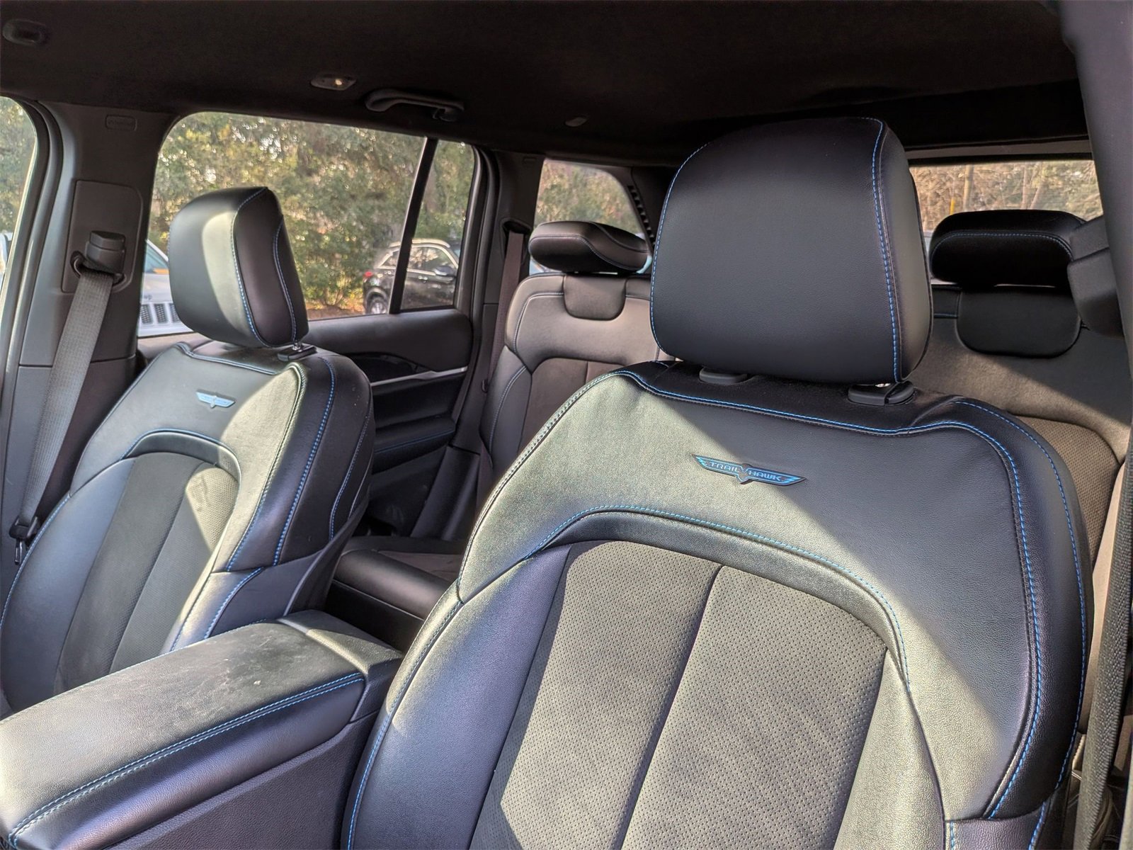 Used 2023 Jeep Grand Cherokee Trailhawk image 14